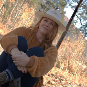 Meet your Posher, Tiffany sings